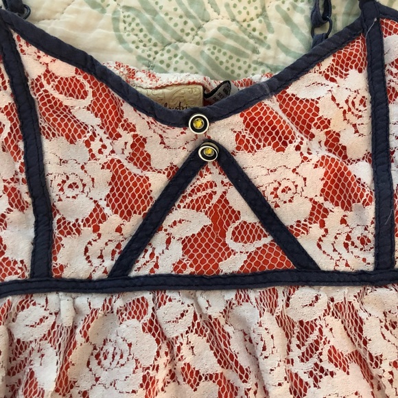 Daytrip Tank Top - Picture 4 of 8